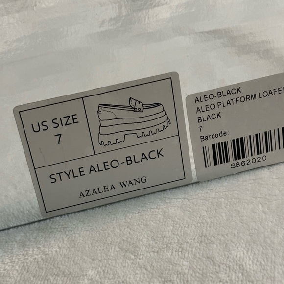 ALEO-BLACK PLATFORM LOAFER
BRAND NEW!! - Picture 3 of 3